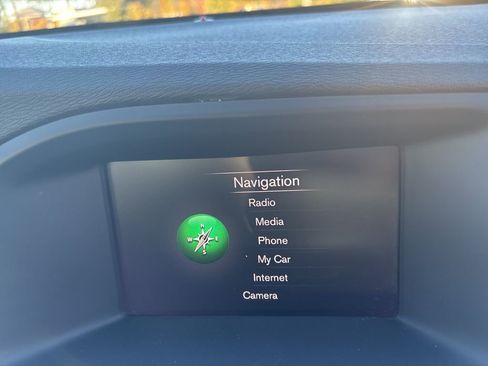 Used 2018 Volvo V60 T5 Dynamic w/ Vision Package AWD/4WD image 34