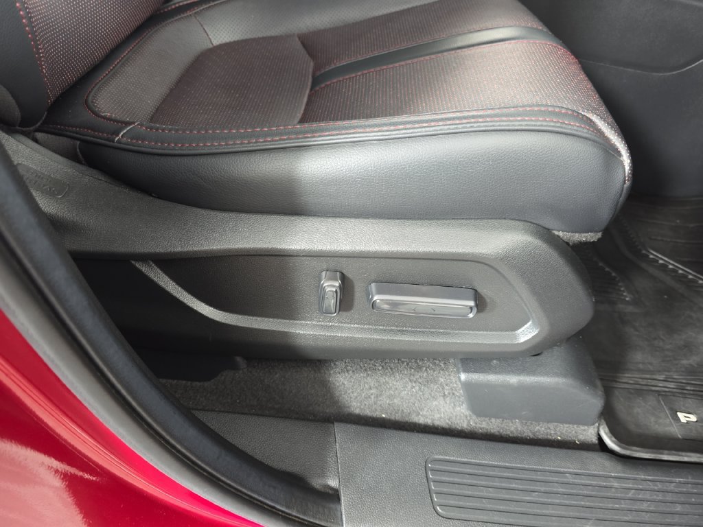 Used 2025 Honda Pilot Black Edition image 31