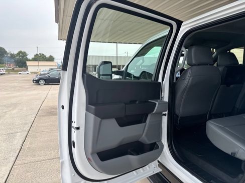 Used 2024 Ford F250 XL w/ XL Driver Assist Package AWD/4WD image 14