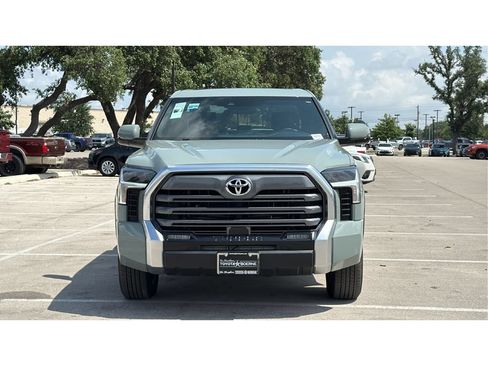 Used 2025 Toyota Tundra Limited w/ Power Package RWD image 12