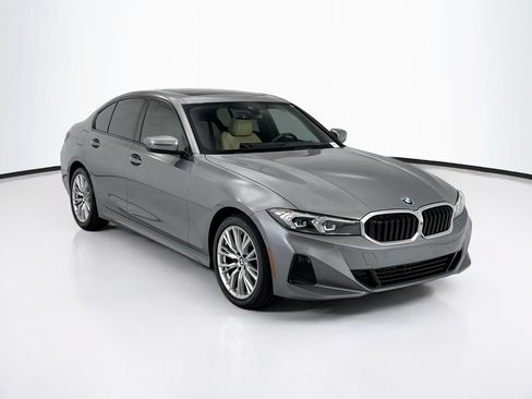 Used 2023 BMW 330i Sedan w/ Parking Assistance Package RWD image 3
