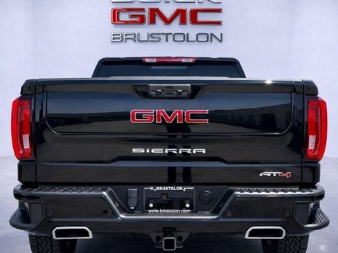Used 2022 GMC Sierra 1500 AT4 w/ AT4 Premium Package image 8