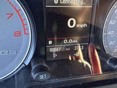 Used 2016 Audi SQ5 Premium Plus w/ Technology Package AWD/4WD image 5