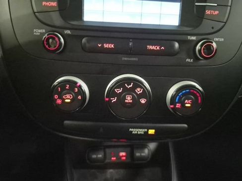 Used 2019 Kia Soul FWD image 15