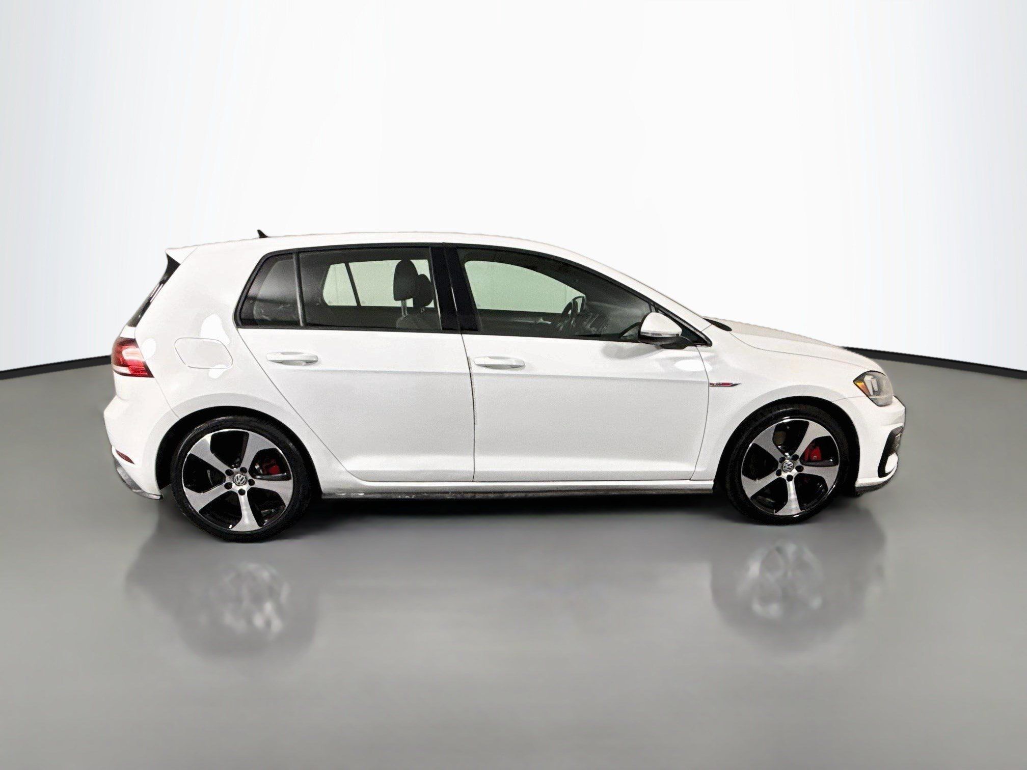 Used 2019 Volkswagen GTI SE FWD image 11