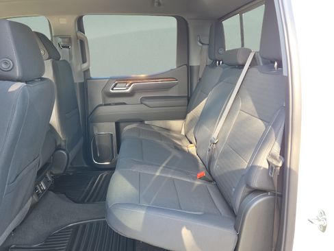 New 2026 GMC Sierra 1500 SLE w/ Preferred Package RWD image 11