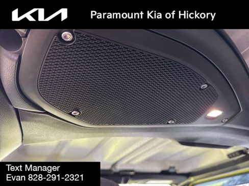 Used 2024 Jeep Gladiator Mojave w/ Technology Group image 17