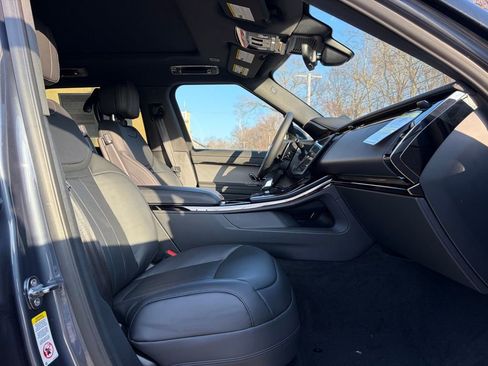 New 2026 Land Rover Range Rover Sport SE image 15