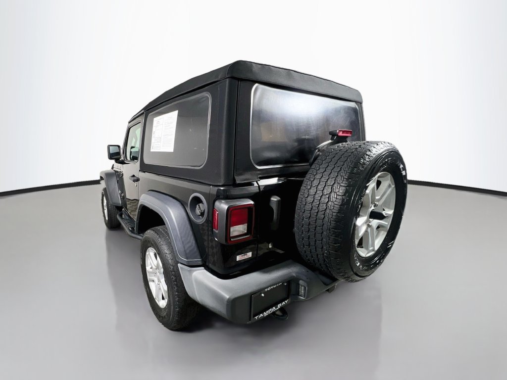 Used 2018 Jeep Wrangler Sport AWD/4WD image 5
