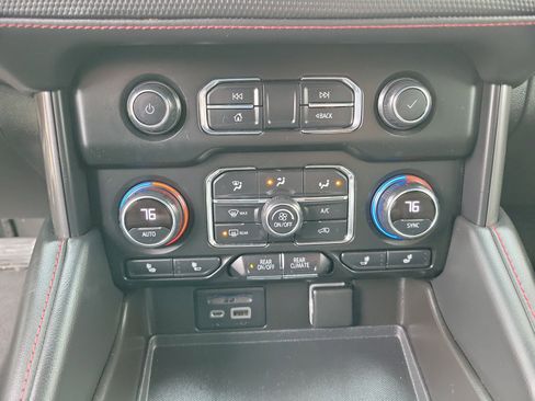 Used 2021 Chevrolet Tahoe RST w/ Luxury Package image 13