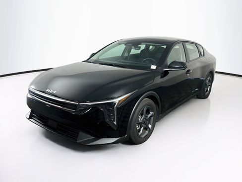 Used 2025 Kia K4 FWD image 3