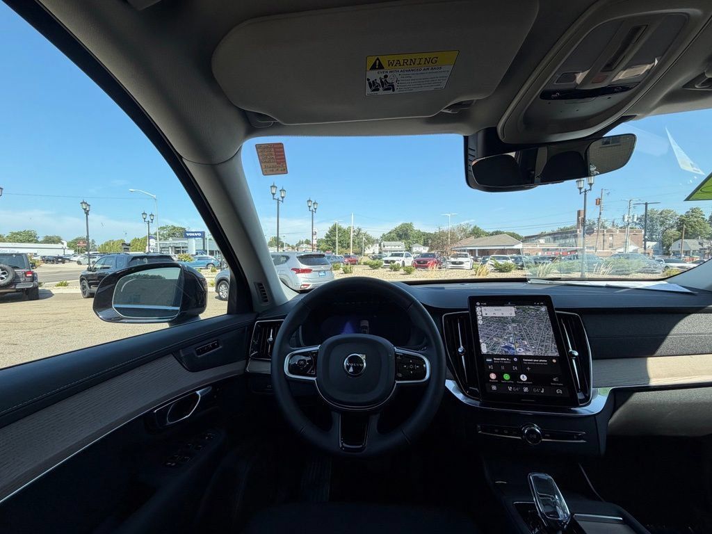 Used 2026 Volvo XC90 B6 Plus w/ Protection Package Premier AWD/4WD image 11