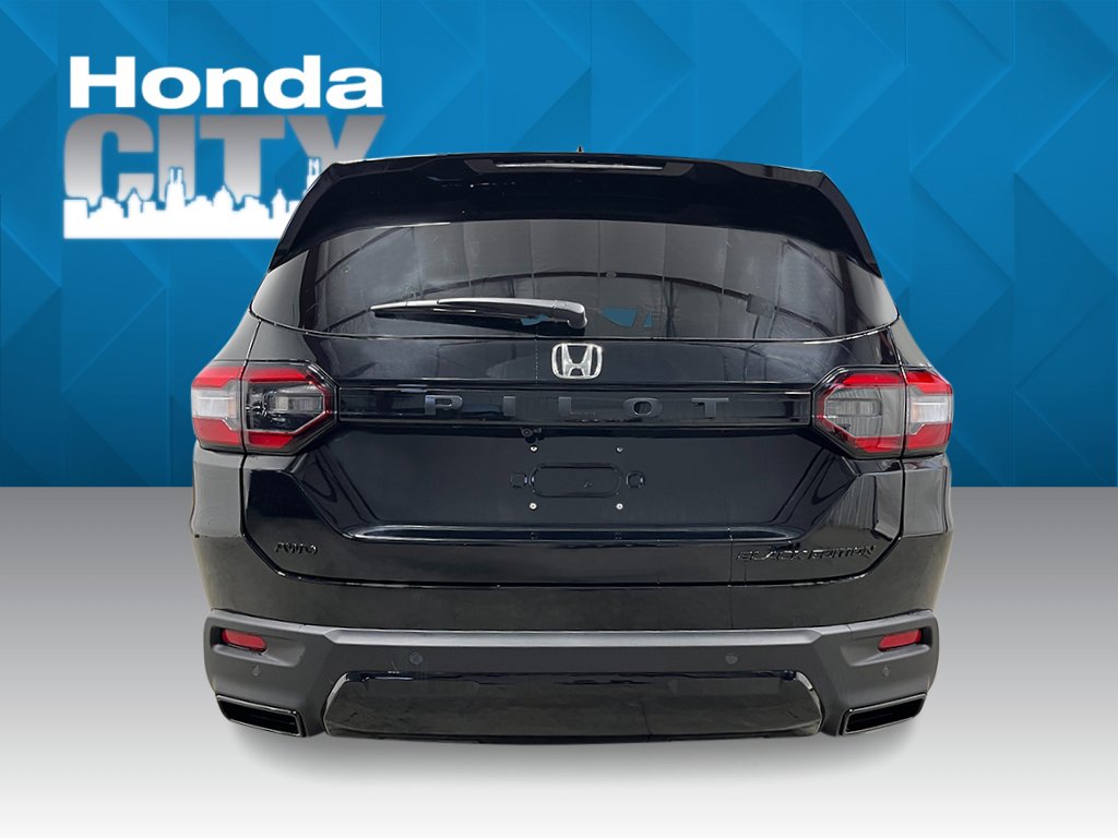 New 2026 Honda Pilot Black Edition image 4