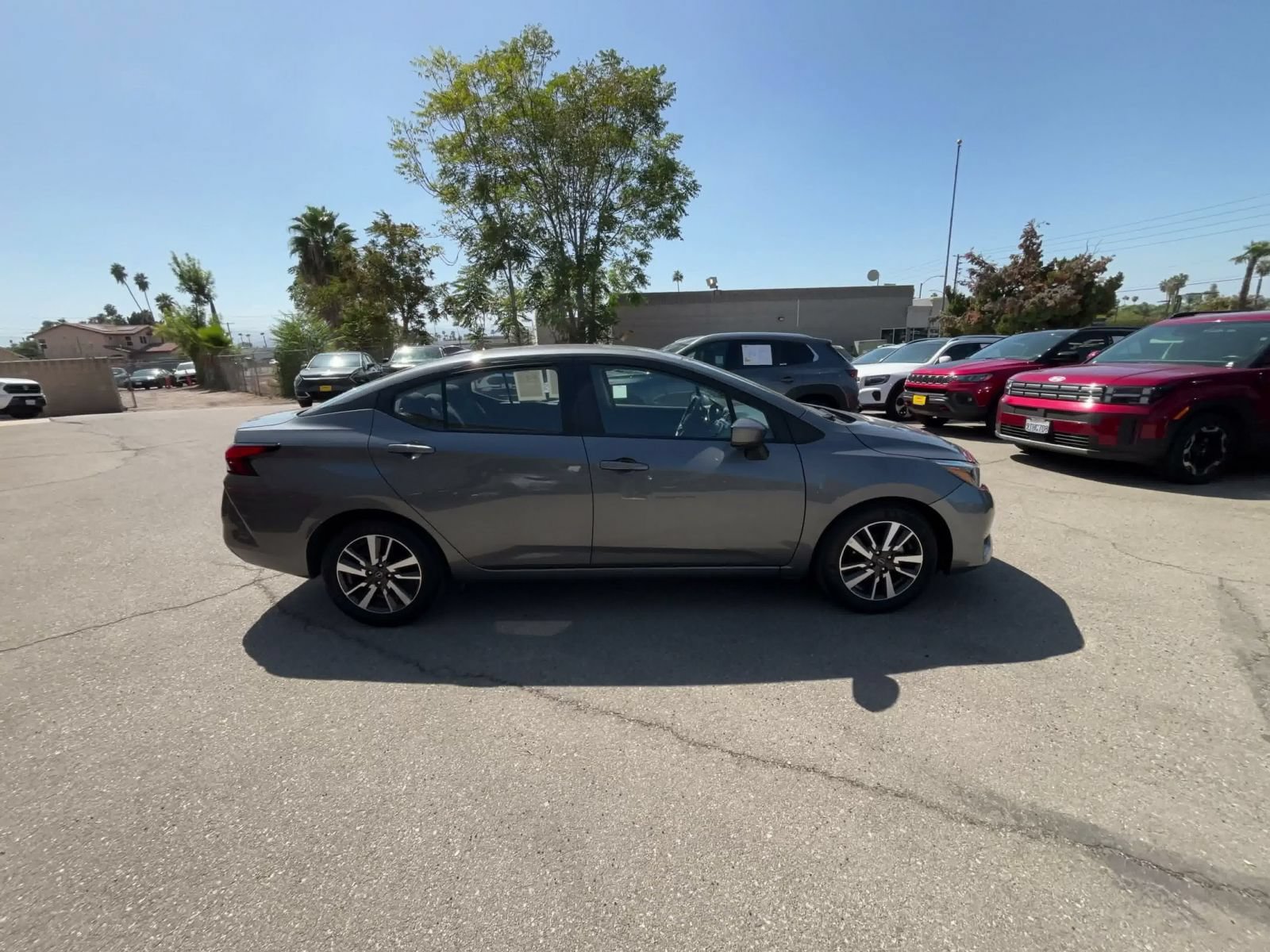 Used 2025 Nissan Versa SV FWD image 15