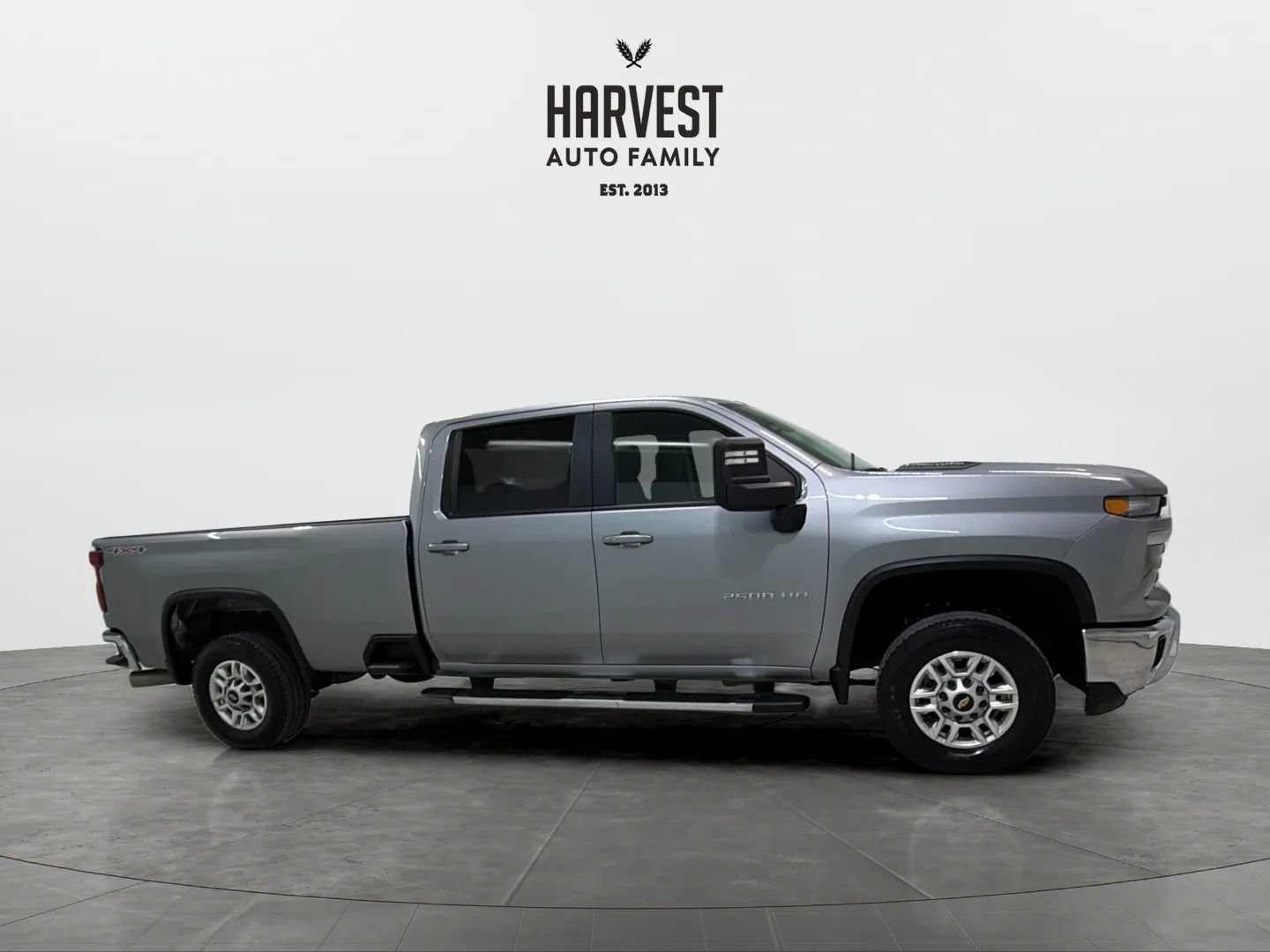 Used 2025 Chevrolet Silverado 2500 LT w/ Convenience Package AWD/4WD image 9