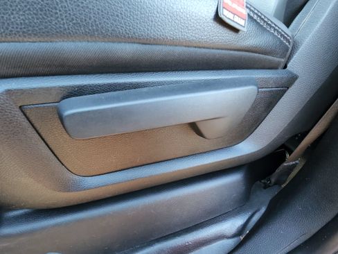 Used 2021 RAM 4500 Tradesman w/ Chrome Appearance Group RWD image 14