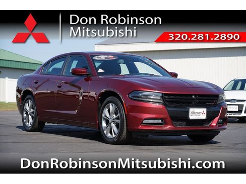 Used 2020 Dodge Charger SXT image 1