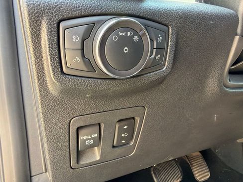 Used 2018 Ford F150 XLT w/ Equipment Group 302A Luxury AWD/4WD image 34