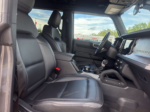 Used 2025 Ford Bronco Big Bend w/ Black Diamond Package AWD/4WD image 15