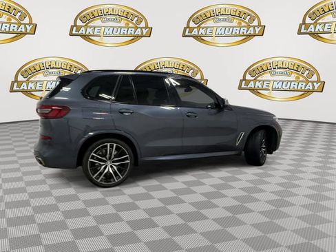 Used 2021 BMW X5 M50i w/ Premium Package AWD/4WD image 3