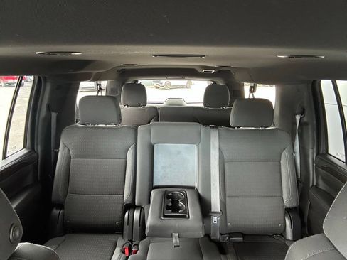 Used 2023 GMC Yukon XL SLE w/ Gmc Pro Safety Plus Package AWD/4WD image 27