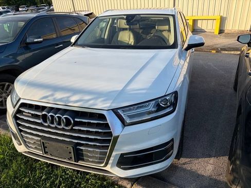 Used 2017 Audi Q7 3.0T Premium Plus w/ Premium Plus Package AWD/4WD image 1