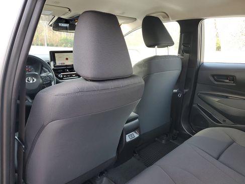 Certified 2025 Toyota Corolla LE image 9