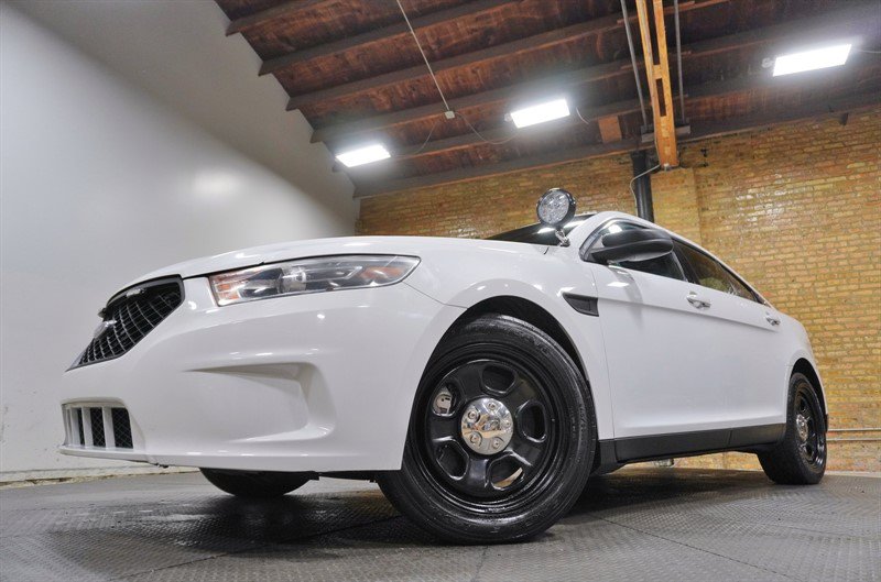 Used 2019 Ford Taurus Police Interceptor AWD image 3