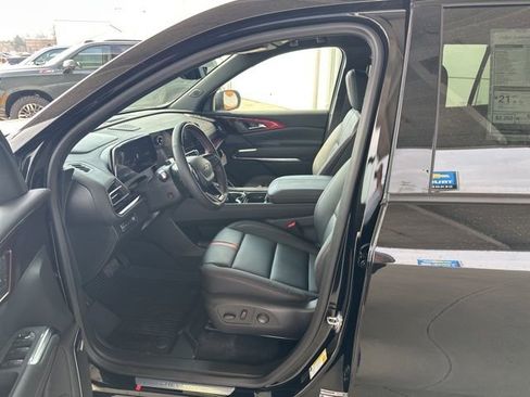 New 2026 Chevrolet Traverse RS w/ LPO, Floor Liner Package AWD/4WD image 14