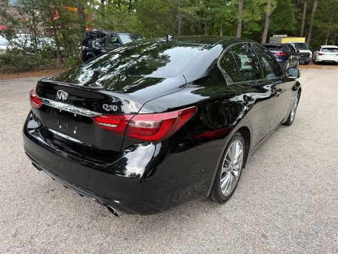 Used 2019 INFINITI Q50 Luxe w/ Essential Package (3.0T Luxe) RWD image 7