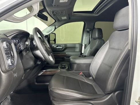 Used 2023 GMC Sierra 2500 SLT w/ SLT Premium Package image 11