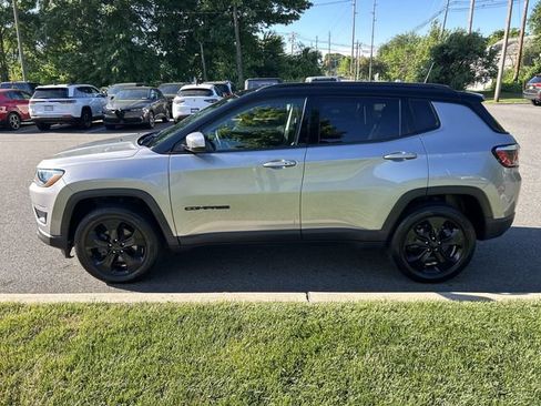 Used 2020 Jeep Compass Latitude AWD/4WD image 5