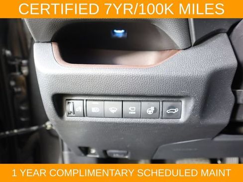 Used 2021 Toyota RAV4 Limited AWD/4WD image 21