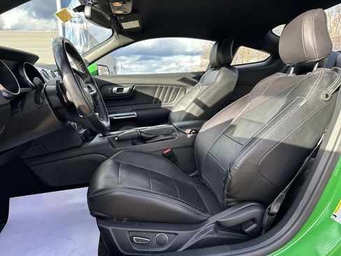 Used 2019 Ford Mustang Premium image 15