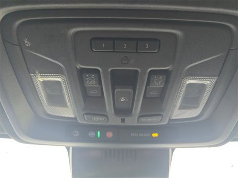 Used 2024 Chevrolet Silverado 3500 High Country image 28