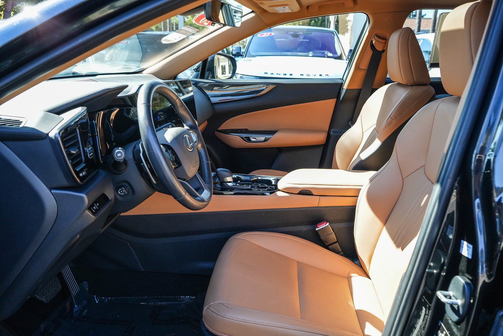 Used 2026 Lexus NX 350h AWD w/ Accessory Package (2T) image 17