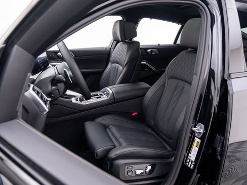 New 2026 BMW X6 xDrive40i w/ Executive Package image 16
