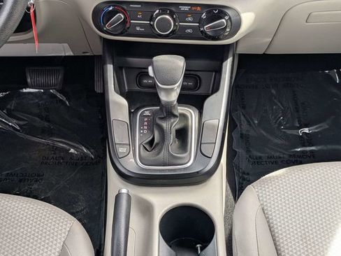 Used 2021 Kia Soul LX FWD image 16