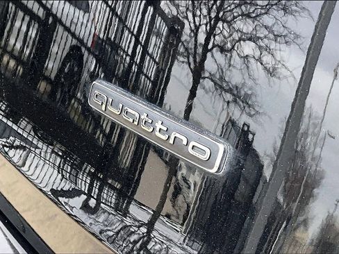 Used 2021 Audi Q7 2.0T Premium w/ Convenience Package image 40