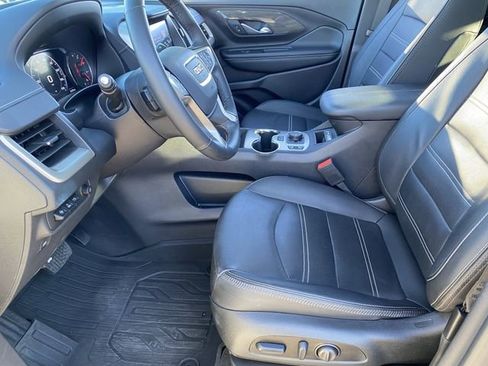 Used 2024 GMC Terrain Denali w/ Denali Premium Package image 18