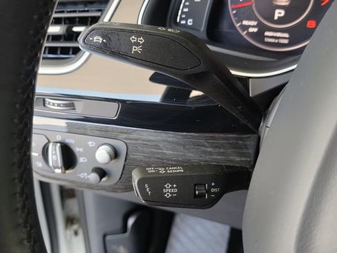 Used 2018 Audi Q7 3.0T Prestige w/ Prestige Package AWD/4WD image 35