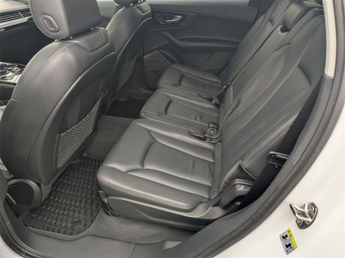 Used 2019 Audi Q7 3.0T Premium Plus image 17