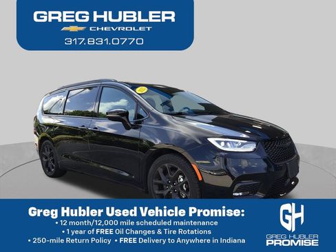 Used 2025 Chrysler Pacifica Limited FWD image 5