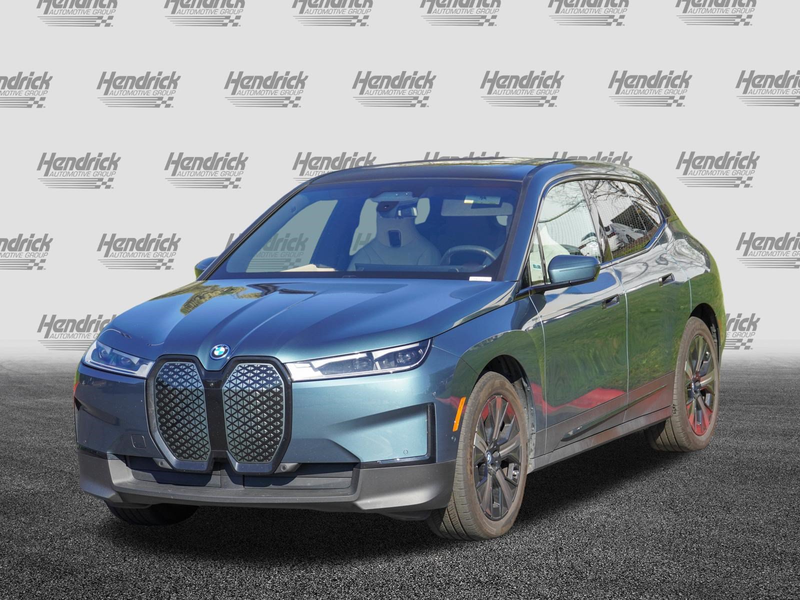 Certified 2024 BMW iX xDrive50 w/ Premium Package AWD/4WD image 5