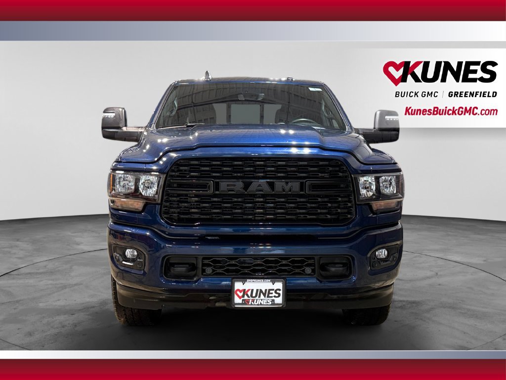 Used 2024 RAM 2500 Big Horn w/ Night Edition AWD/4WD image 4
