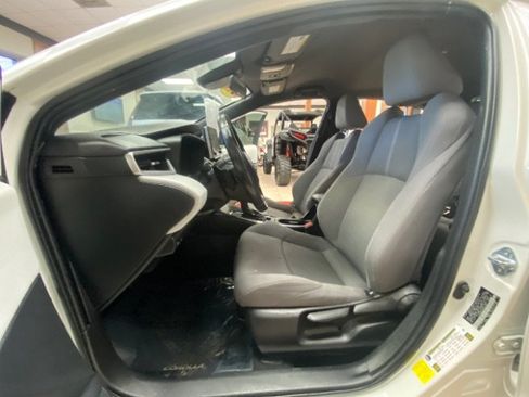 Used 2021 Toyota Corolla SE FWD image 14
