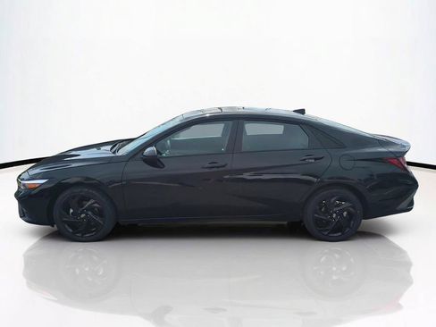 New 2026 Hyundai Elantra SEL Sport FWD image 8