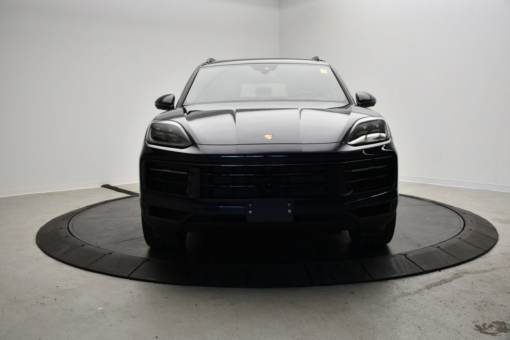 Certified 2025 Porsche Cayenne AWD/4WD image 10