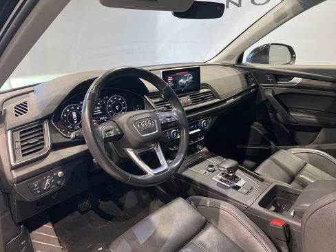 Used 2020 Audi Q5 Prestige w/ Prestige Package image 11