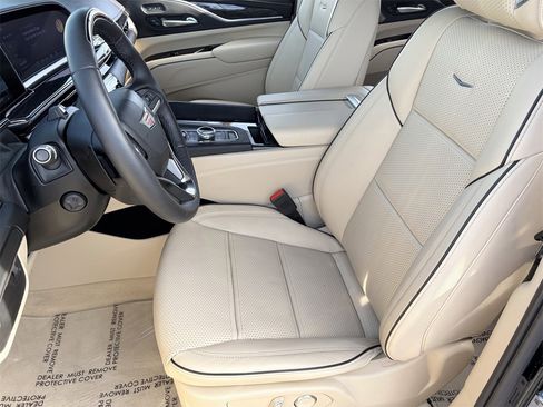 Certified 2023 Cadillac Escalade ESV Premium Luxury image 20